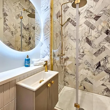 1, East Parade, Harrogate, 아파트 *