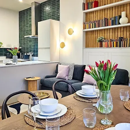 1, East Parade, Harrogate, Апартаменты *